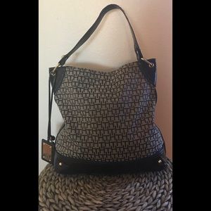 Tommy Hilfiger Bucket Purse